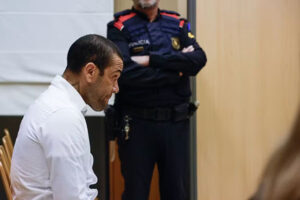 Justiça aceita pedido de liberdade provisória de Daniel Alves