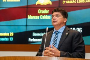 Marcos Caldas deixa PTB e ingressa no PDT