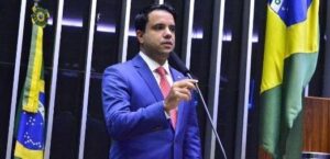 Edilázio Júnior vê perseguição do governo a grupo “Fora Dino”