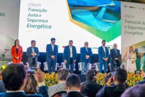 Deputados participam de fórum da Petrobras e Consórcio Amazônia Legal