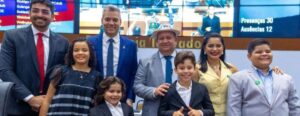 Fred Maia toma posse como deputado estadual