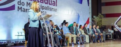 Presidente Iracema Vale ressalta importância da colaboração para fortalecimento dos municípios durante congresso da Famem