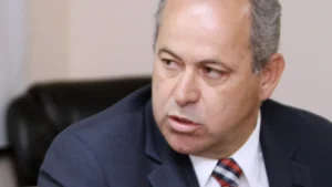 Ex-policial acusa conselheiro do TCE-RJ de ser um dos mandantes da morte de Marielle Franco, diz site
