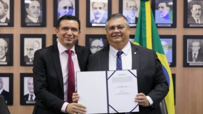 Flávio Dino toma posse como ministro do STF
