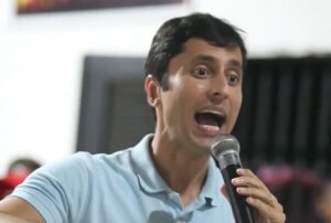 Duarte faz dever de casa e mostra evolução política entre eleições