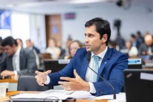 Duarte Jr. comemora assinaturas suficientes para instalação da CPI dos Planos de Saúde