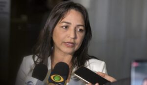 PSDB com Eliziane; e Eliziane com quem?