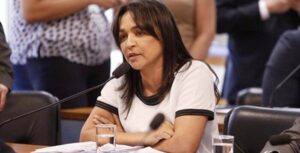 Maura Jorge brilha em eventos de Michele e Bolsonaro…