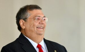 “Que herança? Eu não morri”, reage Flávio Dino
