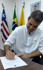Braide libera R$ 9,3 milhões em emendas a vereadores na virada do ano