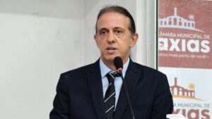 Investigação contra prefeito de Caxias é trancada após decisão do ministro Nunes Marques