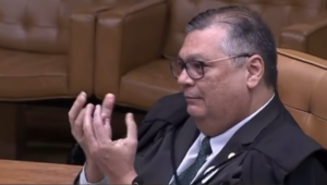 Dino mantém suspensão das emendas do “orçamento secreto”