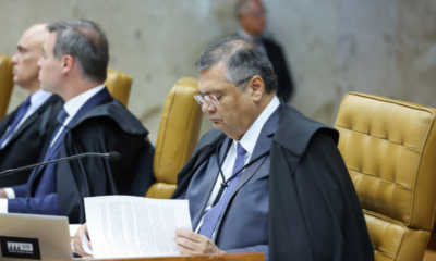 Flávio Dino trava no STF queixa-crime de Bolsonaro contra Janones