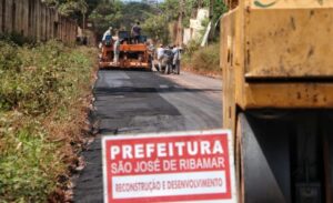 Eudes Sampaio vistoria obras de infraestrutura em Ribamar