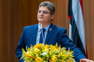 Francisco Nagib defende professores e denuncia seletivo irregular em Codó