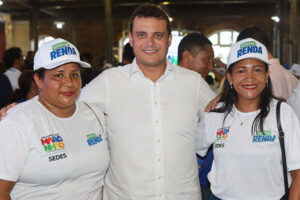 Glalbert Cutrim participa da entrega do programa ‘Minha Renda’