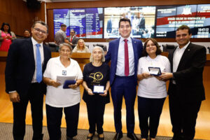 Assembleia homenageia os 50 anos do Centro Educacional Reino Infantil