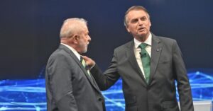 Justiça nega ação de Bolsonaro contra mentiras de Lula sobre de móveis