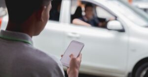 UBER não é obrigada a indenizar motorista bloqueado por responder processo criminal