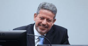 Lira diz que taxação das comprinhas de até US$ 50 vai manter empregos