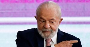 Rejeição a Lula entre população do Brasil supera aprovação