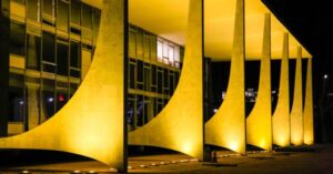 STF forma maioria para confirmar ampliação de poderes do TSE