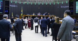 Emendas dobram e deputado recebe mais que 79% das prefeituras
