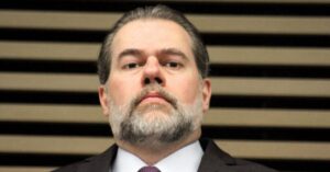 Dias Toffoli isenta J&F de multa de mais de R$ 10 bilhões