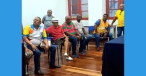 Membro do Vaticano defende liberação para padres se casarem