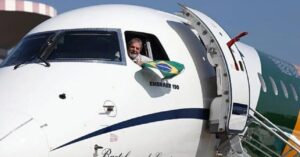 Com rombo de R$ 114 bi, Lula vai distribuir passagens de avião