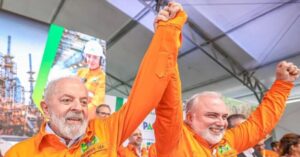 Petrobras deve despejar R$ 8 bi em refinaria pivô da Lava Jato