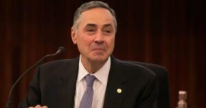 Barroso diz que insegurança jurídica no Brasil é ‘lenda’