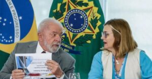 Ex-presidente da Caixa critica redução de mulheres no Governo
