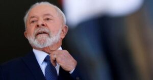 Fila do INSS aumenta em meio milhão no 1º ano do governo Lula
