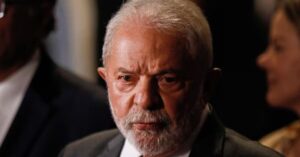 Sob Lula, direção da Abin interferiu em investigação, afirma PF
