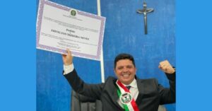 Prefeito quer Carnaval de R$ 1,2 mi em cidade sem saneamento