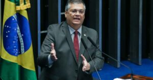 Dino é alvo de críticas por ‘notória ignorância ética’