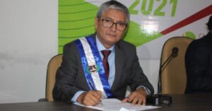 Prefeito de Raposa torna-se alvo de pedido de prisão e multa