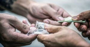 CCJ do Senado aprova PEC que criminaliza posse de drogas