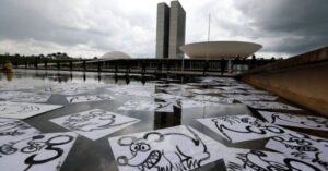 Aprovação do Congresso é de 18% entre os brasileiros
