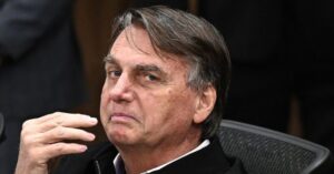 PF indicia Bolsonaro, Cid e deputado por dados falsos em sistema