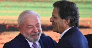 Arrecadação sobe 12% em fevereiro e bate recorde para o mês