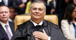 Flávio Dino antecipa voto pela ampliação do foro privilegiado