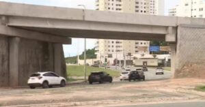 Obra do Governo do Estado recebe críticas da população
