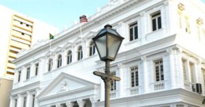STF rejeita pedido de desembargadora contra afastamento