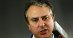 Ministro da Educação culpa burocracia por obras paradas no MA