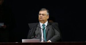 Flávio Dino cobra Lula, Pacheco e Lira sobre orçamento secreto