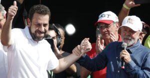 Lula pede voto para Boulos em evento pago pela Petrobras