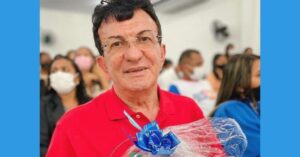 Filiado ao PT revela que não é petista, mas bajula Brandão e Lula