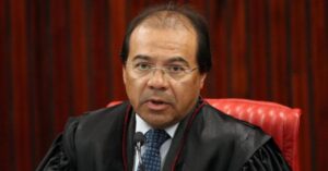 Irmão de Dino assume cargo e reage sobre escolas cívico-militares